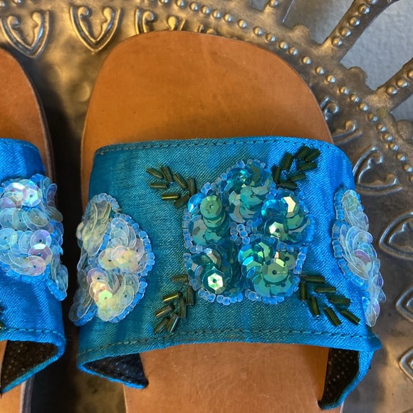 NEW! Turquoise Floral Beaded Embellished Sequined Slides Sandals Flats Size 5 - Picture 10 of 14